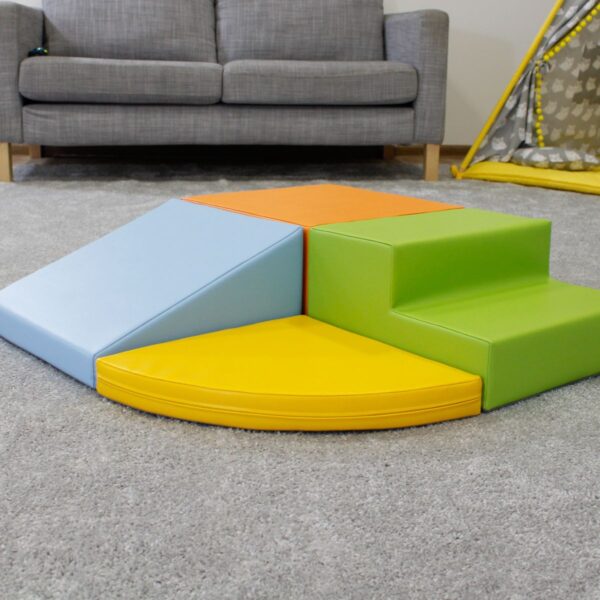 Iglu Soft Play Corner Crawler Set