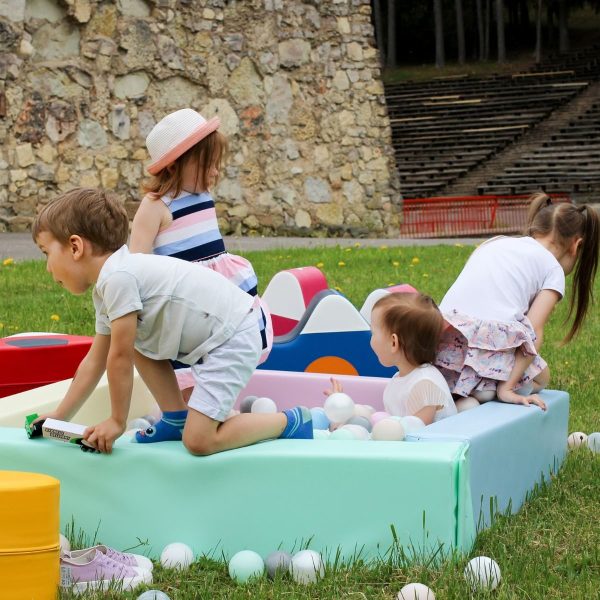 Iglu Ball Pit s lopticama
